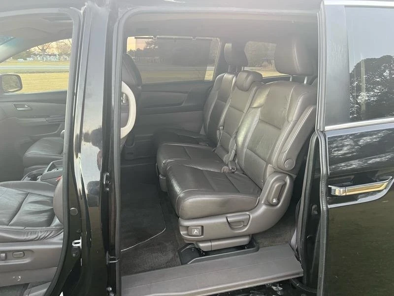2011 Honda Odyssey - Image 12 of 19