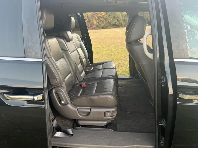 2011 Honda Odyssey - Image 15 of 19