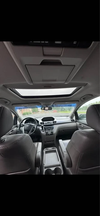 2011 Honda Odyssey - Image 10 of 14
