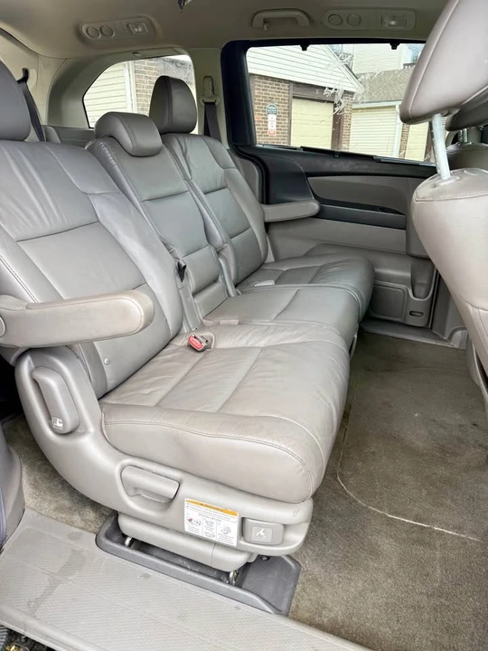 2011 Honda Odyssey - Image 16 of 20