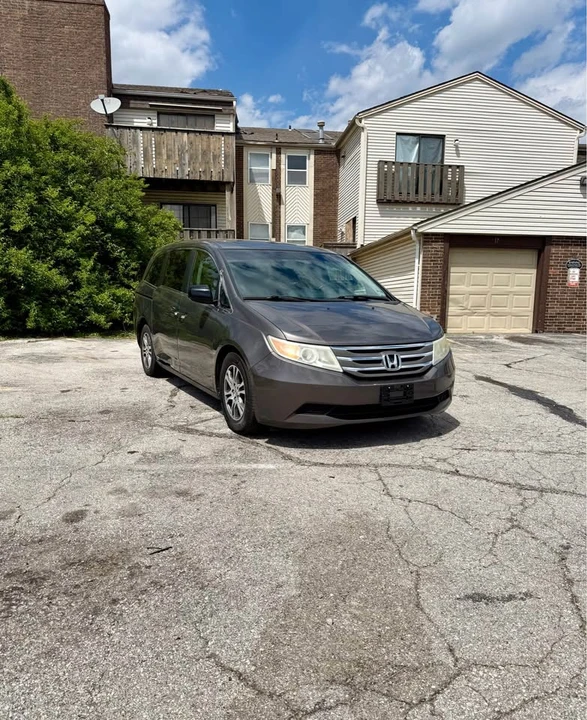 2011 Honda Odyssey - Image 13 of 20