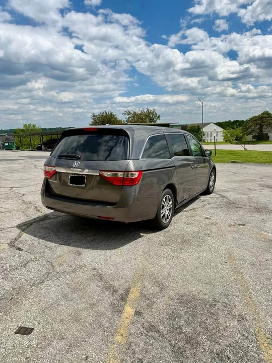 2011 Honda Odyssey - Image 8 of 20