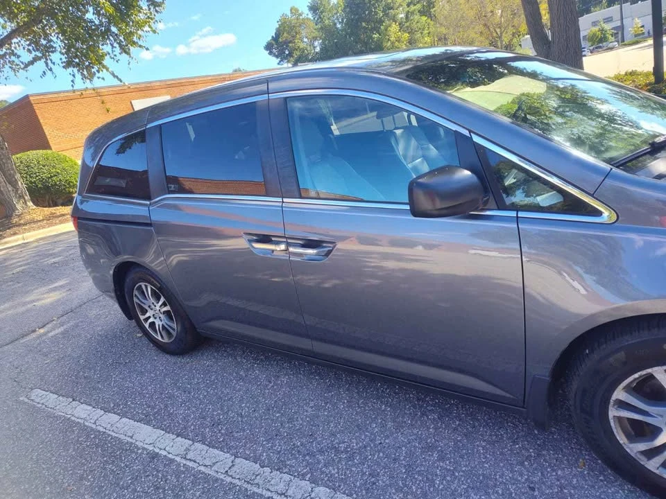 2011 Honda Odyssey - Image 3 of 11