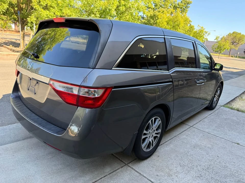 2011 Honda Odyssey - Image 4 of 18