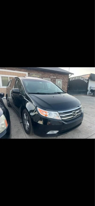 2011 Honda Odyssey - Image 3 of 4