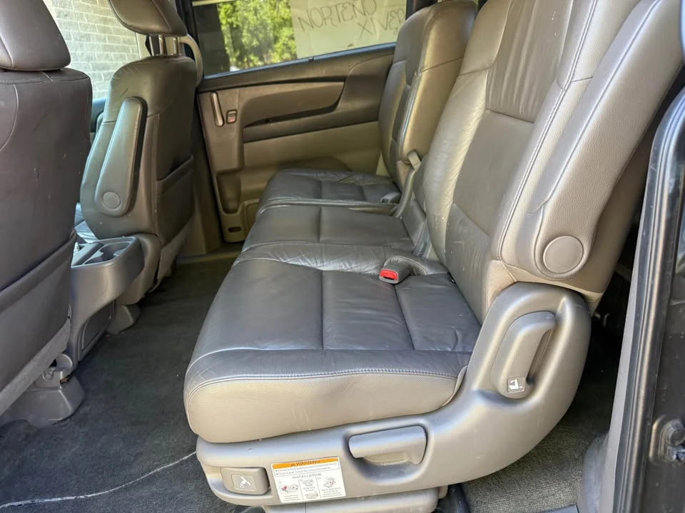 2011 Honda Odyssey - Image 15 of 18