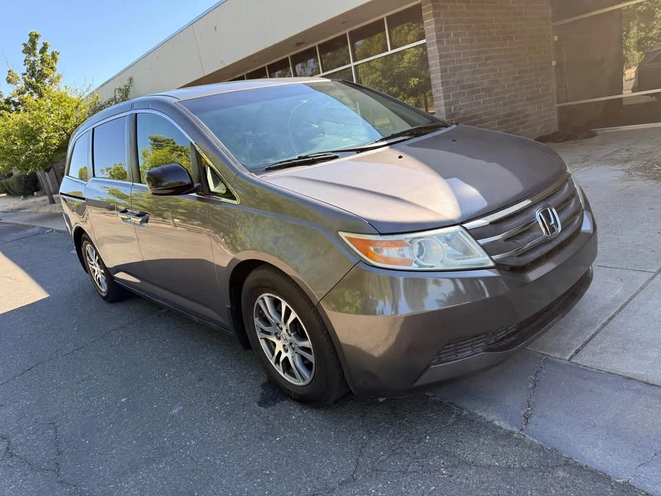 2011 Honda Odyssey - Image 6 of 18