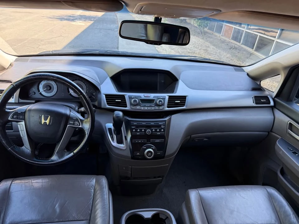 2011 Honda Odyssey - Image 13 of 18