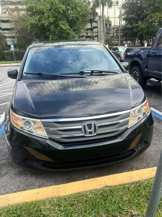 2011 Honda Odyssey - Image 4 of 5