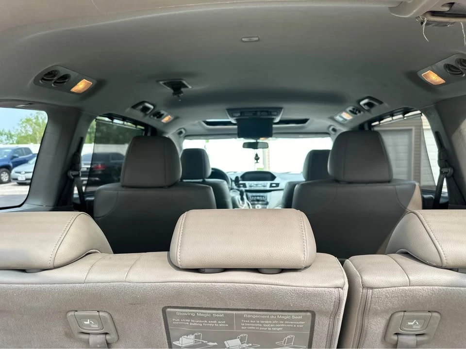 2011 Honda Odyssey - Image 6 of 10