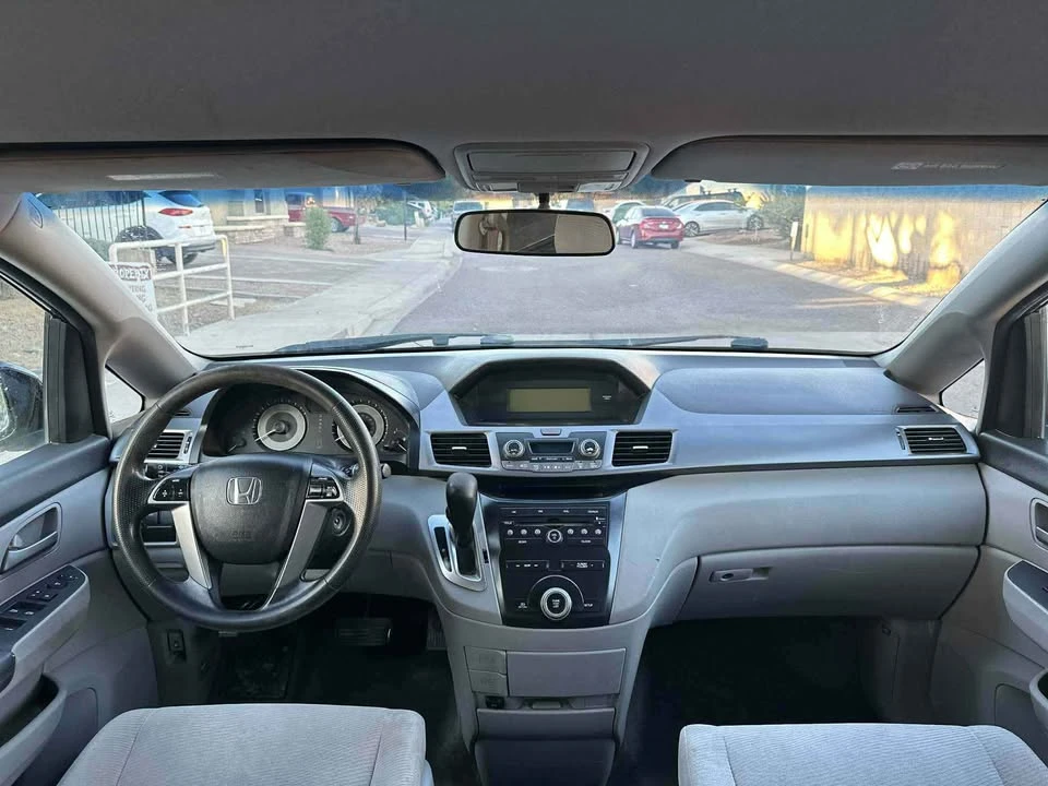 2011 Honda Odyssey - Image 7 of 12