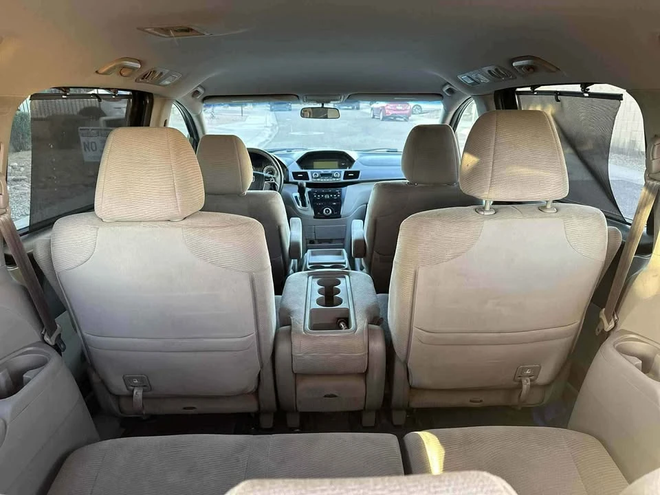 2011 Honda Odyssey - Image 12 of 12
