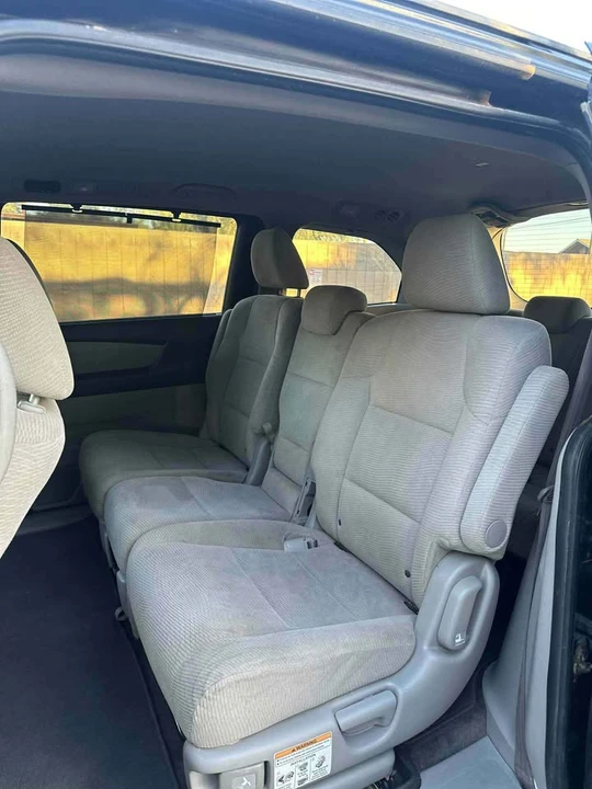 2011 Honda Odyssey - Image 5 of 12