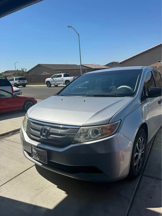 2011 Honda Odyssey - Image 4 of 4