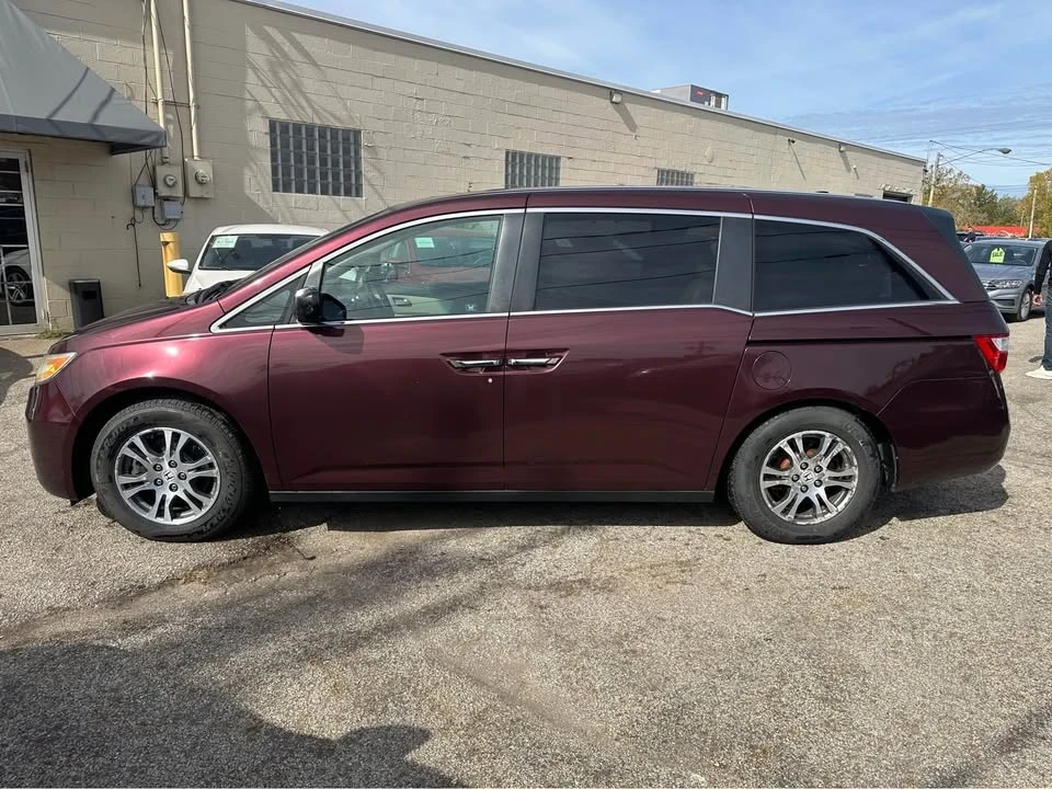 2011 Honda Odyssey - Image 8 of 20