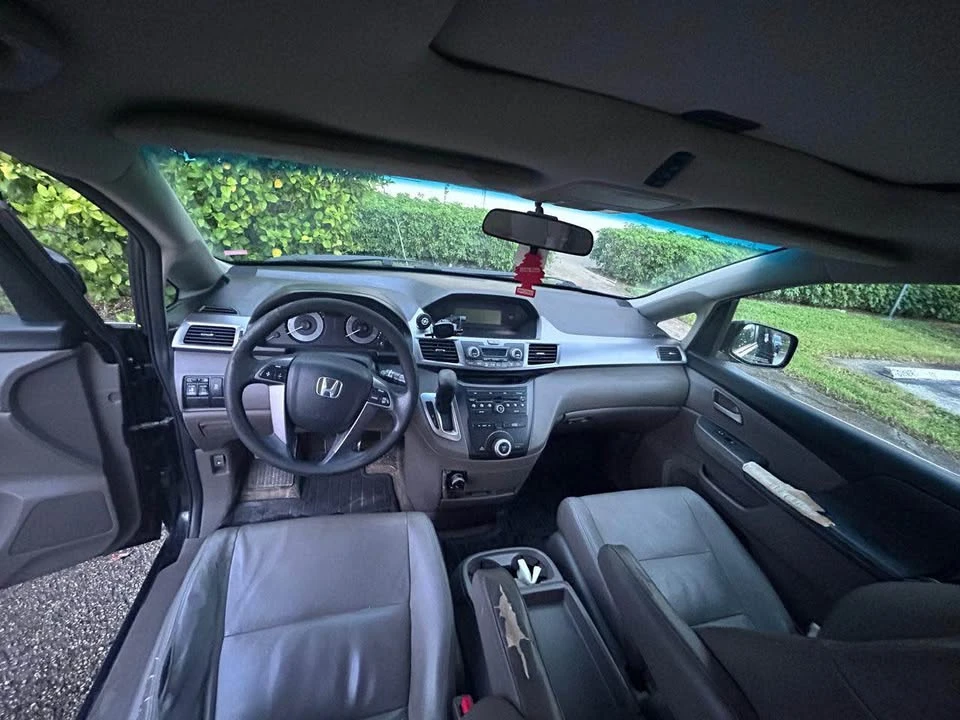 2011 Honda Odyssey - Image 5 of 9