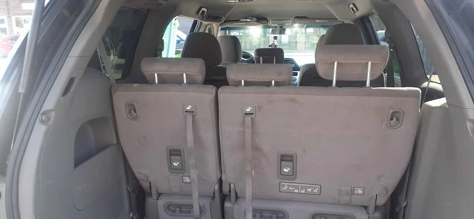 2011 Honda Odyssey - Image 12 of 16