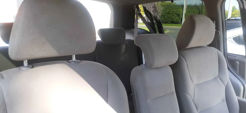 2011 Honda Odyssey - Image 14 of 16