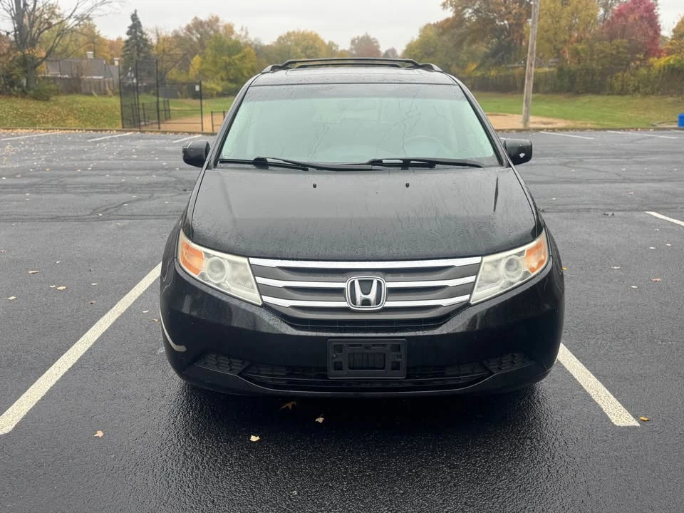 2011 Honda Odyssey - Image 2 of 20