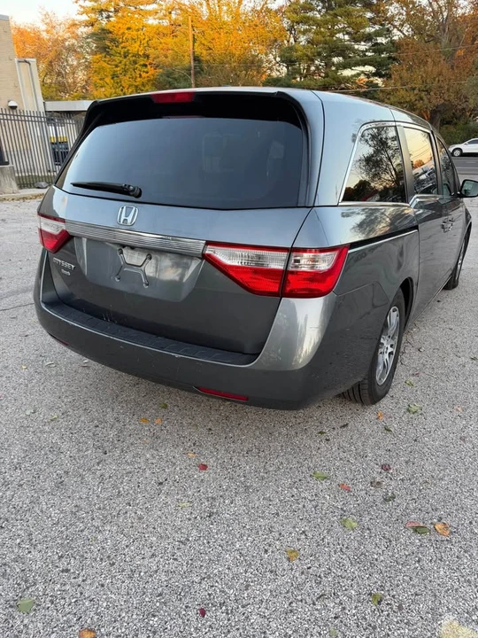 2011 Honda Odyssey - Image 5 of 12