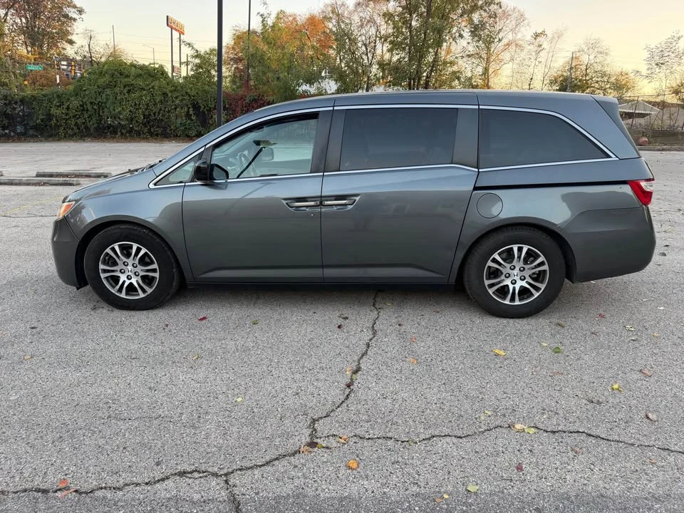 2011 Honda Odyssey - Image 6 of 12