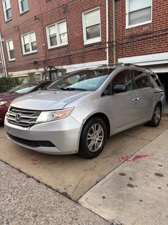 2011 Honda Odyssey - Image 6 of 6