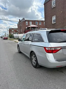 2011 Honda Odyssey EX-L w/Navigation & RES