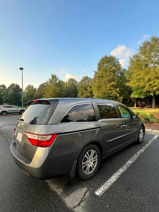 2011 Honda Odyssey - Image 4 of 10