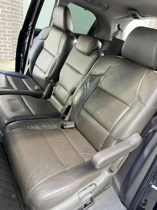 2011 Honda Odyssey - Image 10 of 12