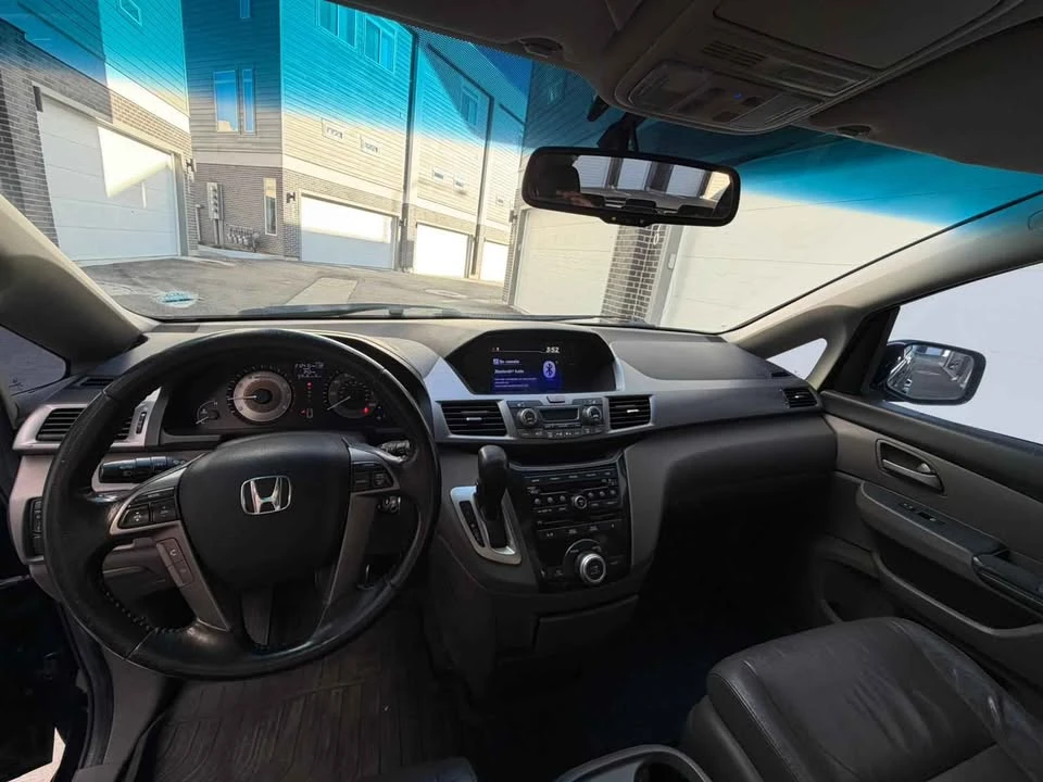 2011 Honda Odyssey - Image 8 of 12