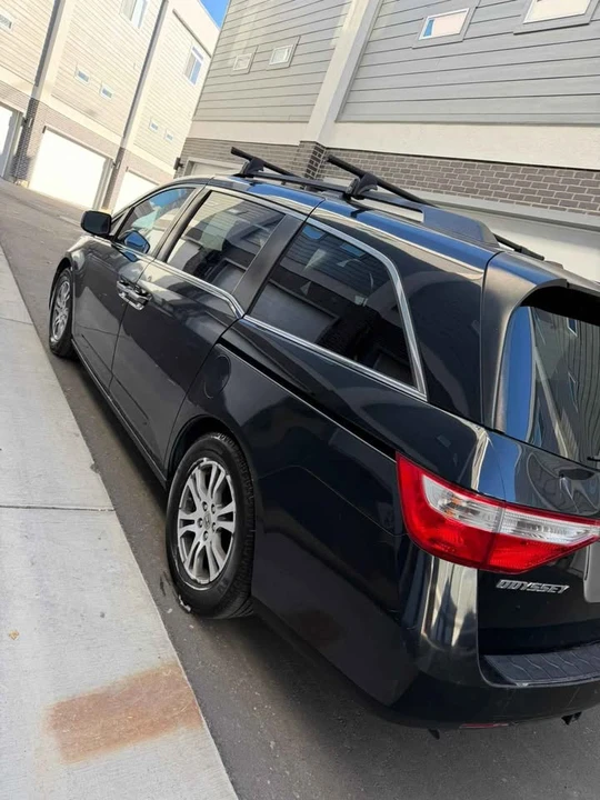 2011 Honda Odyssey - Image 4 of 12