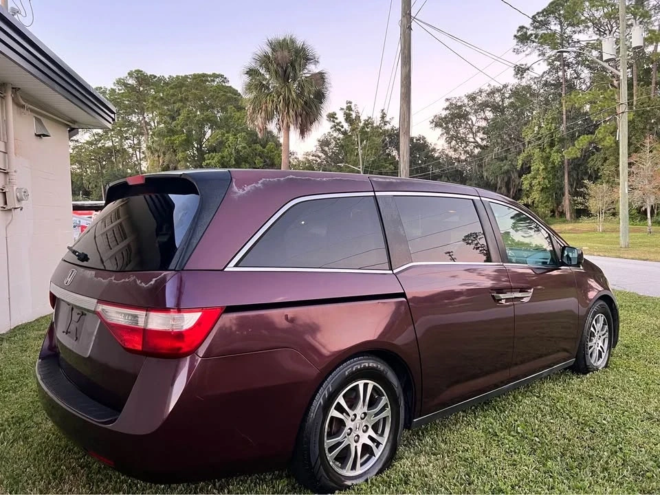 2011 Honda Odyssey - Image 3 of 13