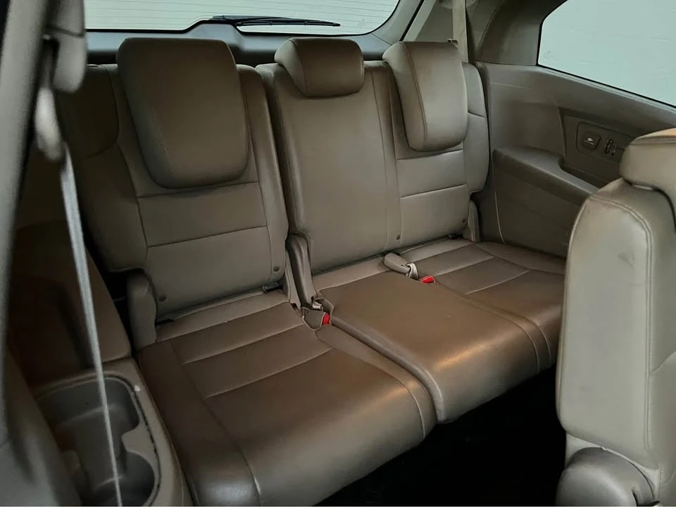 2011 Honda Odyssey - Image 9 of 13