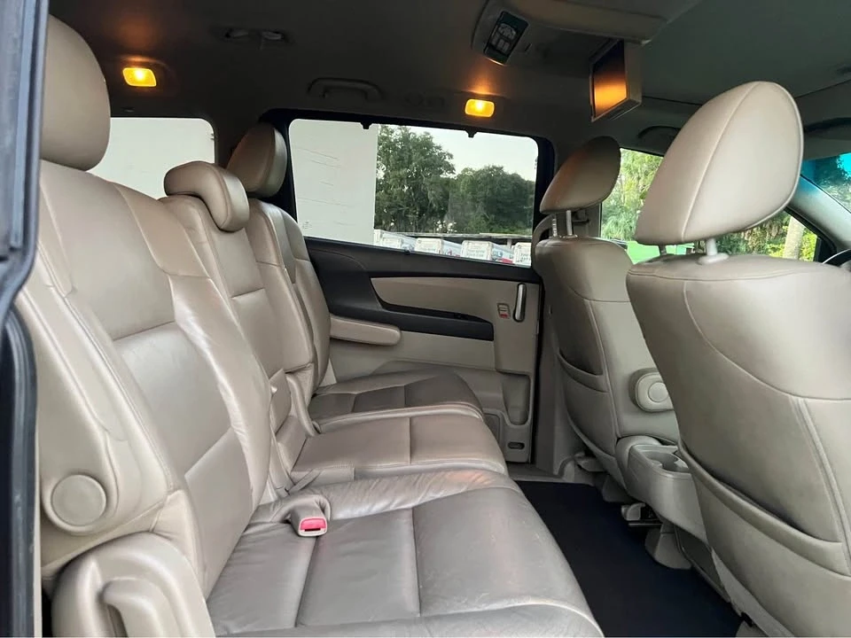 2011 Honda Odyssey - Image 7 of 13