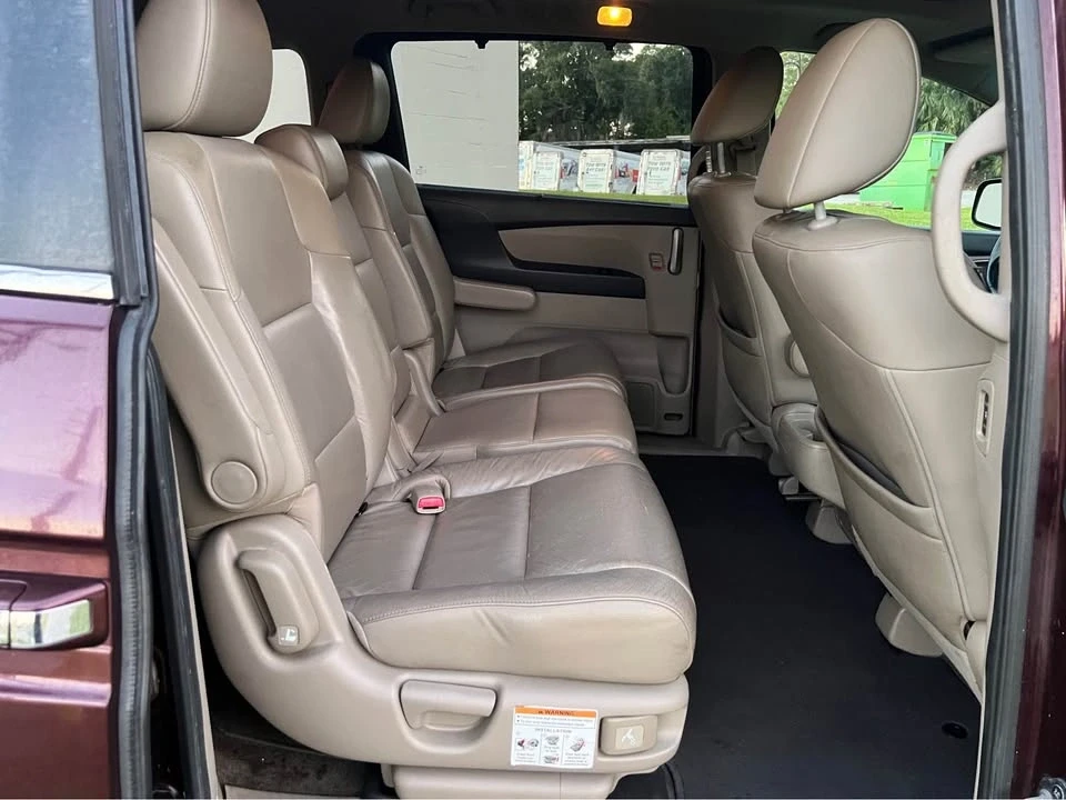 2011 Honda Odyssey - Image 8 of 13