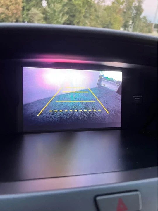 2011 Honda Odyssey - Image 12 of 13