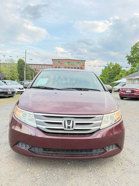 2011 Honda Odyssey - Image 3 of 13