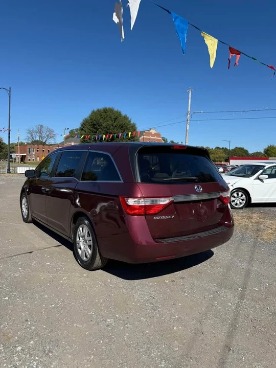 2011 Honda Odyssey - Image 10 of 20