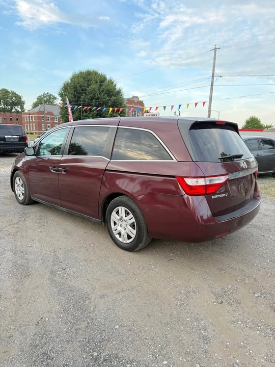 2011 Honda Odyssey - Image 4 of 13