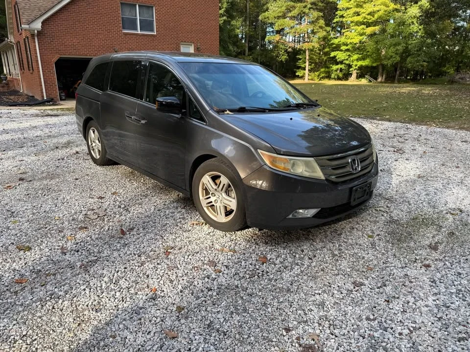2011 Honda Odyssey - Image 5 of 15