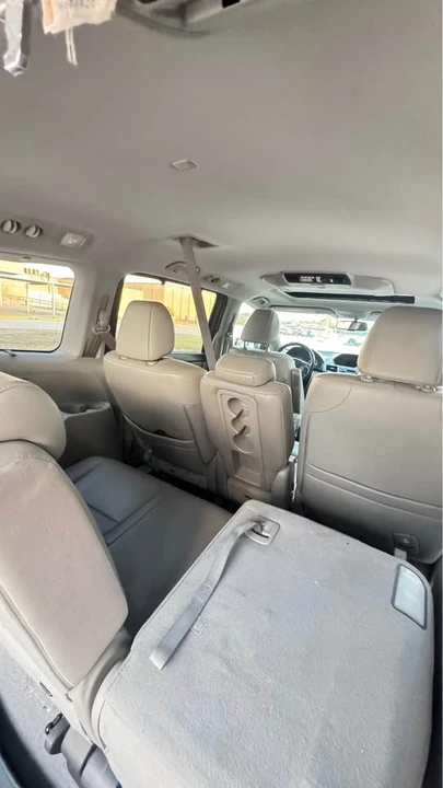 2011 Honda Odyssey - Image 9 of 11