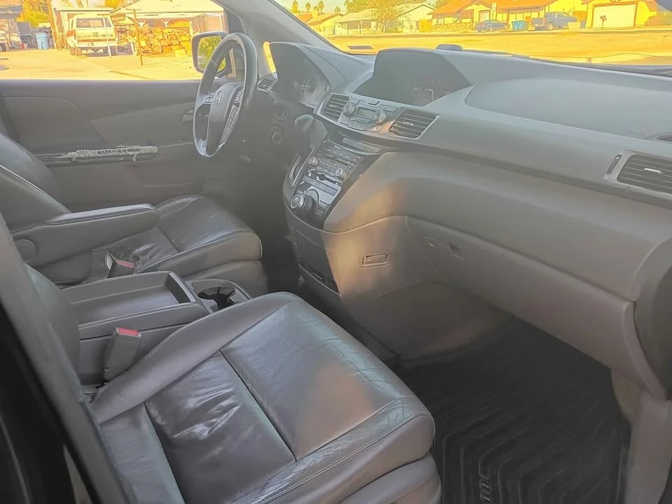 2011 Honda Odyssey - Image 10 of 14