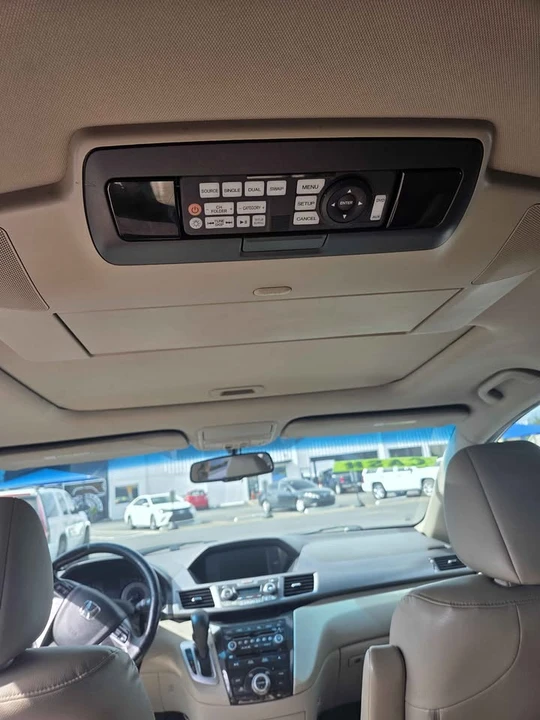 2011 Honda Odyssey - Image 11 of 11