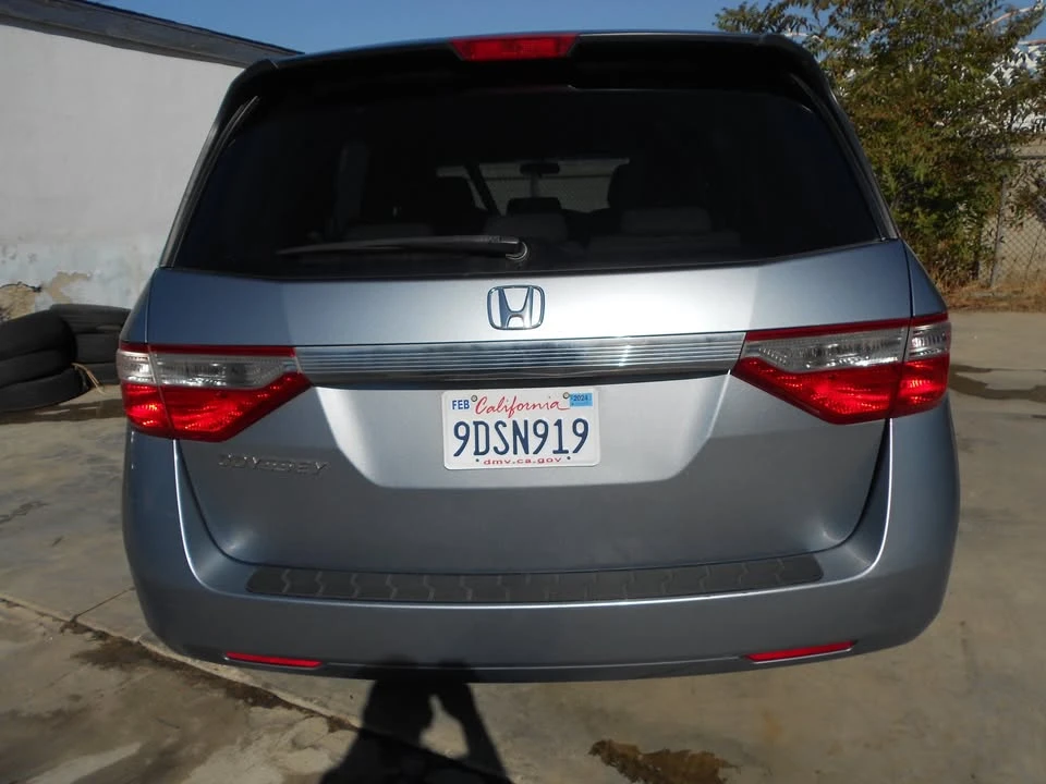 2011 Honda Odyssey - Image 10 of 20