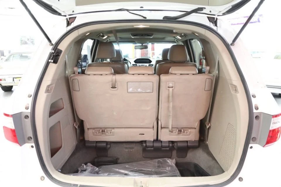 2011 Honda Odyssey - Image 9 of 20