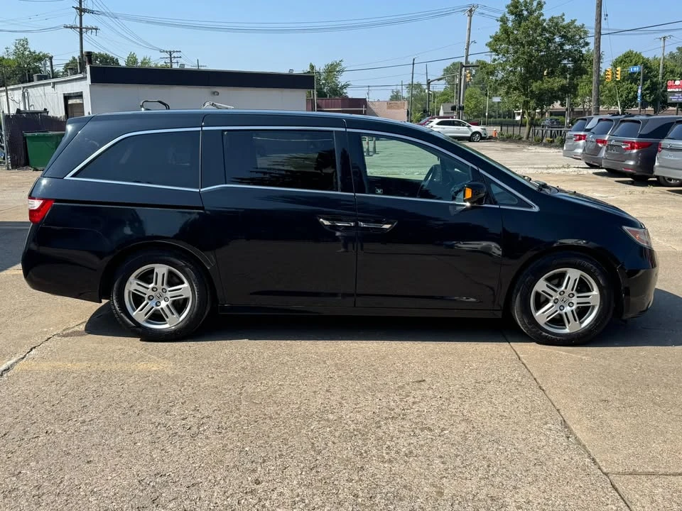 2011 Honda Odyssey - Image 6 of 18