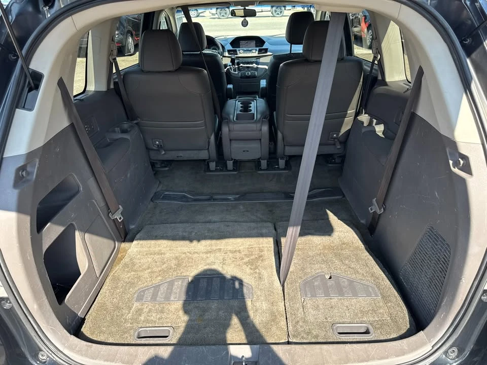 2011 Honda Odyssey - Image 17 of 18