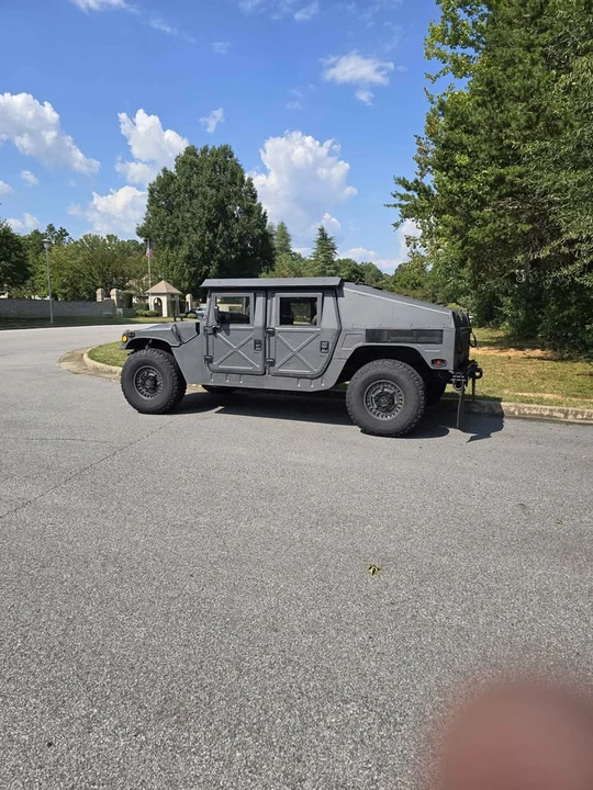 2011 Hummer HMMWV - Image 3 of 5