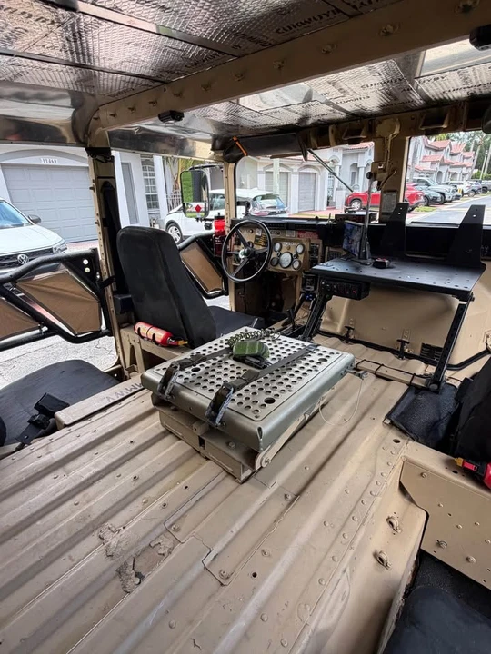 2011 Hummer HMMWV - Image 14 of 16