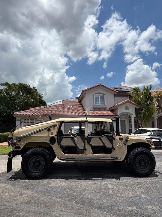 2011 Hummer HMMWV - Image 8 of 16